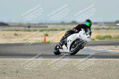 media/Apr-18-2025-TrackDaz (Fri) [[45f5874c44]]/C Group/Session 1 (Turn 7)/